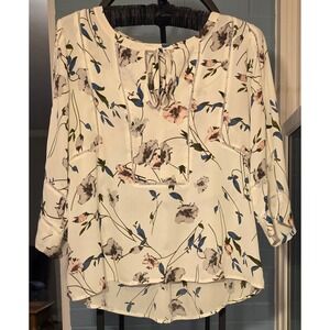 Q&A Floral Print Blouse‎ Tie Neck  White Pink Blue Size M